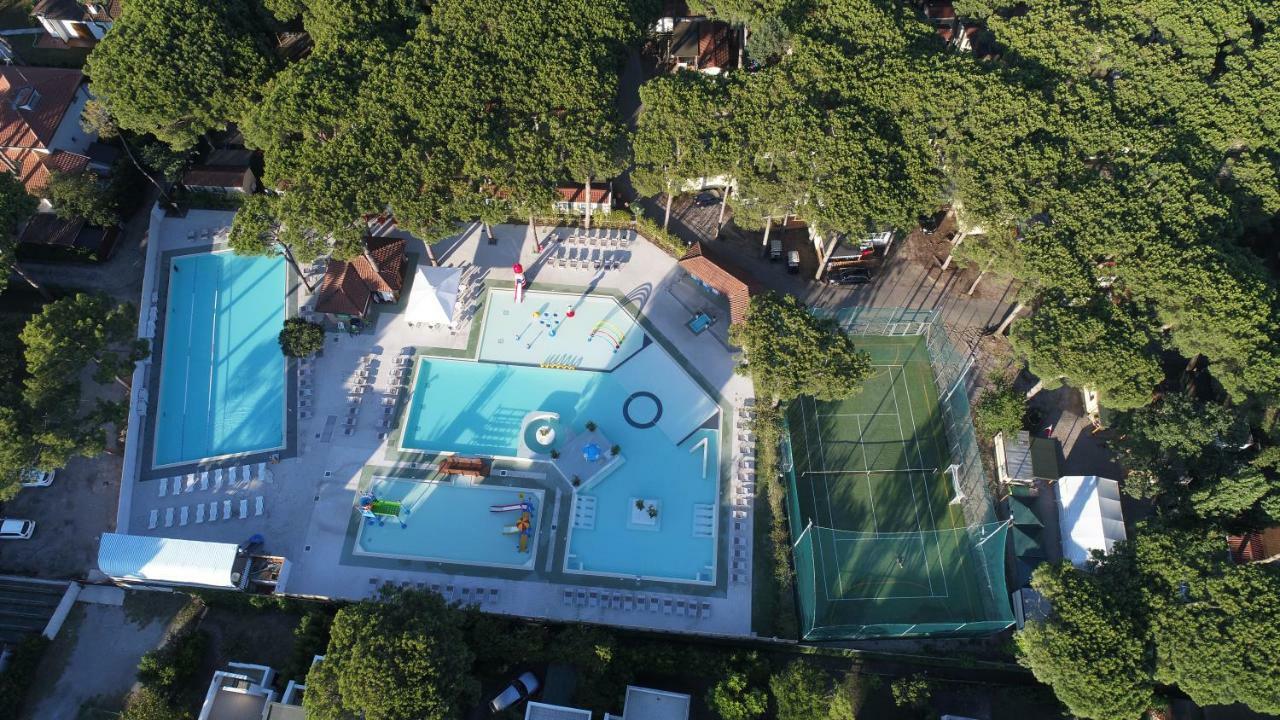 Victoria Mobilehome In Camping Mare E Pineta Лидо-ди-Спина Экстерьер фото